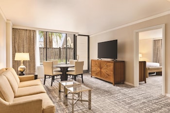 Suite, 1 Bedroom, Pool Access
