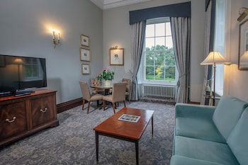 Oulton Hall Suite