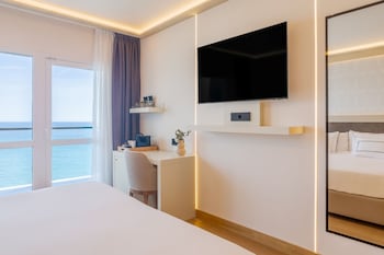 The Level Premium Room Sea View Adults Only
