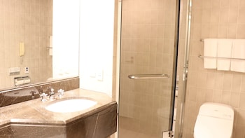 Premium Room, 1 King Bed, Club Lounge Access, City View (High floor)