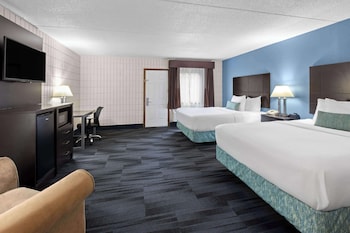 Room, 2 Queen Beds, Accessible, Non Smoking (Mobility, Roll-In Shower)