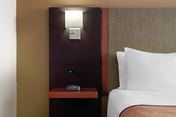 Standard Room, 1 Queen Bed, Accessible, Non Smoking