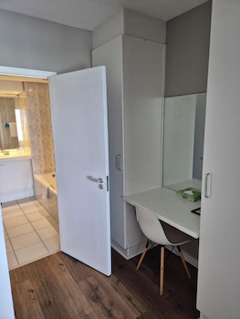 Standard Studio, 1 Queen Bed