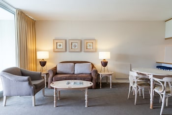 Room, Lagoon View