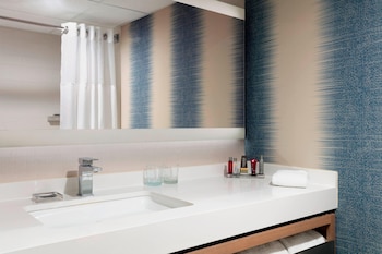 Room, 2 Queen Beds (Mobility Accessible, Roll-in Shower)