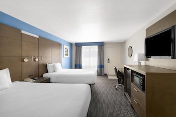 Room, 2 Queen Beds, Accessible, Non Smoking (Tub with Grab Bars)