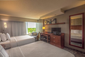 Room, 2 Queen Beds (Hearing Accessible)