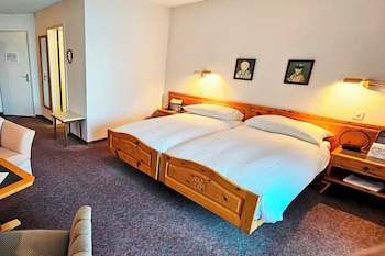 Family Twin Room, Balcony, Lake View