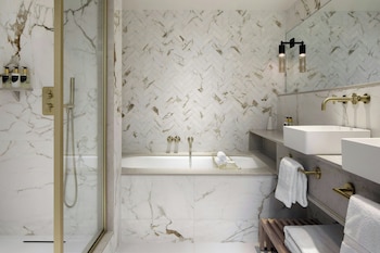 Montcalm Suite, 1 King