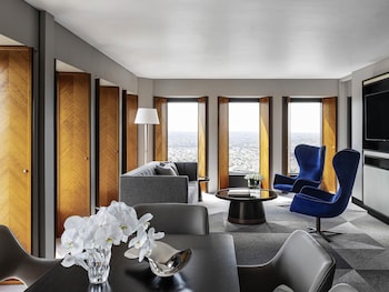 Club Suite, 1 King Bed, City View, Corner (Prestige Suite, Club Sofitel Access)