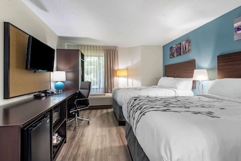 Standard Room, 2 Double Beds, Non Smoking