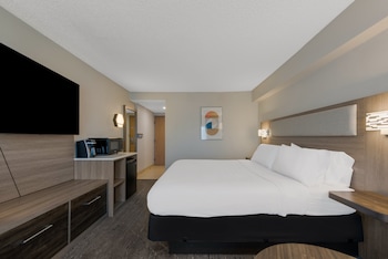 Standard Room, 1 King Bed, Accessible (Mobility)