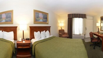 Deluxe Room, 2 Double Beds, Non Smoking, Refrigerator & Microwave