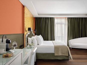 Two Bedroom Suite Red Level
