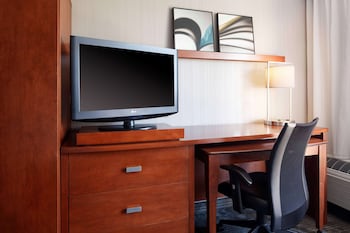 Deluxe Room, 1 King Bed with Sofa bed, Balcony
