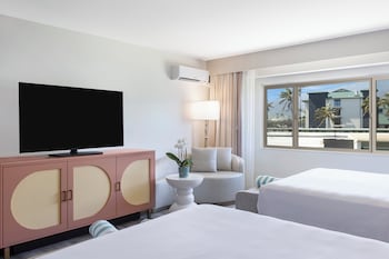Room, Tower (Makai Tower, Island View, Renovated)