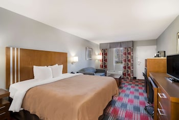 Suite, 1 King Bed, Non Smoking (Upgrade)