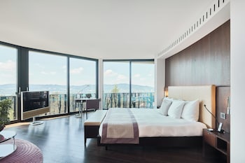 Junior Suite Grand, Panoramic View, Balcony, Whirlpool, Spa Access (12 years+)