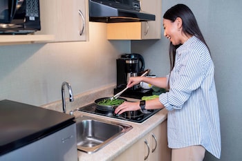 Two Queen Kitchenette