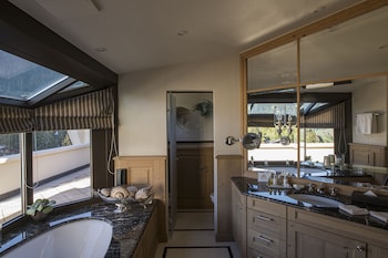 Penthouse Suite