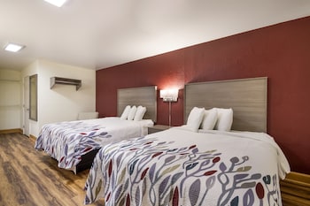 Deluxe Room, 2 Queen Beds, Non Smoking