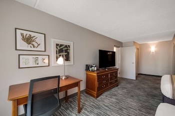 Suite, 2 Queen Beds, Non Smoking
