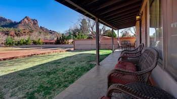 Suite, Multiple Beds, Non Smoking, Fireplace (with Sofabed)
