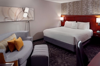 Room, 1 King Bed with Sofa bed (City View)