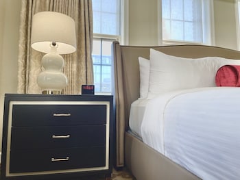 Superior Room, 1 King Bed