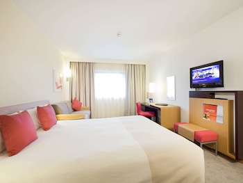 Superior Room, 1 Queen Bed with Sofa bed