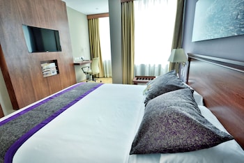 Superior Room, 1 King Bed