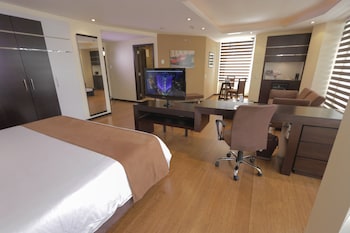 Deluxe Suite, 1 King Bed