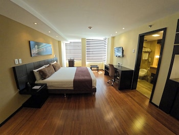 Deluxe Room, 1 King Bed
