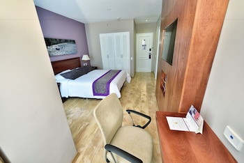 Superior Room, 1 King Bed