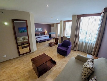 Superior Suite, 1 King Bed (Privilege room)