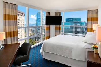 Deluxe Room, Multiple Beds (2 King Beds)
