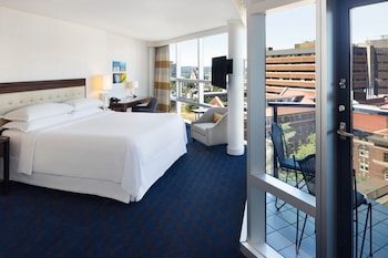 Room, 1 King Bed, Balcony (Balcony)