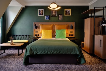 Gallery Room, 1 King Bed