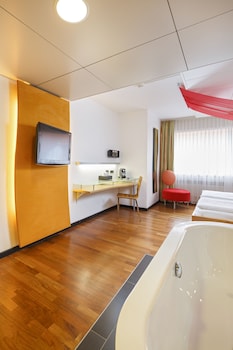 Deluxe Room, 1 Double Bed