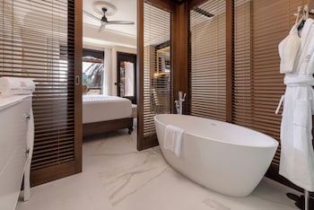 Deluxe Room (Superior)