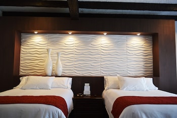 Room, 2 Queen Beds, Non Smoking