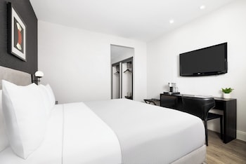 Room, 1 King Bed, City View