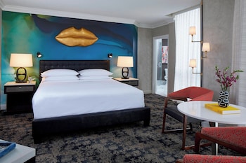 Presidential Suite, 1 King Bed, Smoking