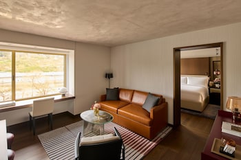 Fairmont Gold, 1 Bedroom Suite, Club Lounge Access