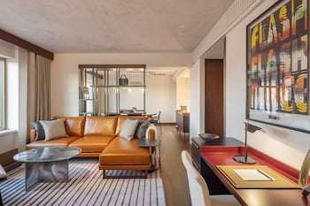 Signature Suite, 1 King Bed