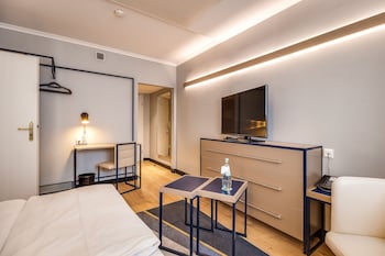 Suite 22nd floor