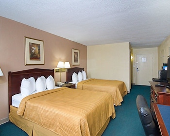 Standard Double Room, 2 Double Beds, Smoking
