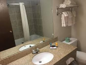 Standard Single Room, 2 Double Beds, Non Smoking