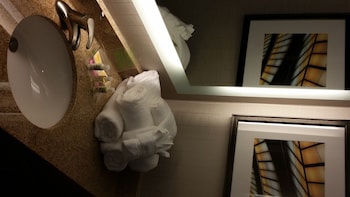 Standard Room, 2 Queen Beds