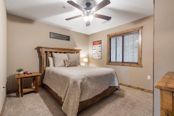 3-BD Condo - Terrace Level - 1102